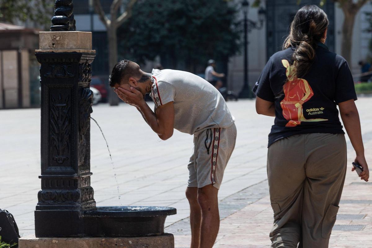 Las fuentes de València son las más buscadas este agosto para refrescarse.