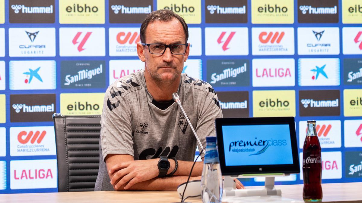 Joseba Etxeberria, entrenador del Eibar, durante su rueda de prensa