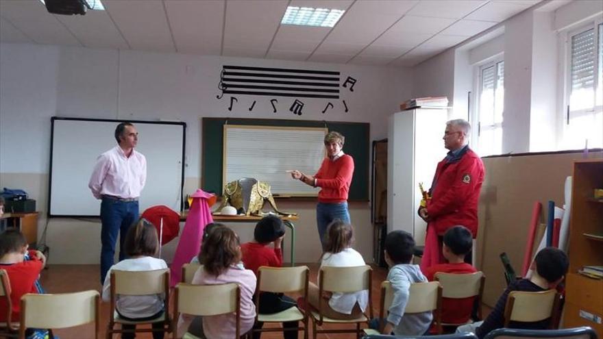 UNA CHARLA ACERCA A LOS niños a LA TAUROMAQUIA