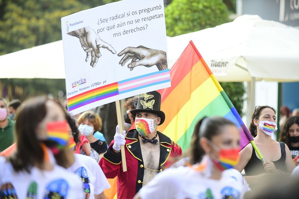 Marcha del colectivo LGTBI+ en Cartagena.