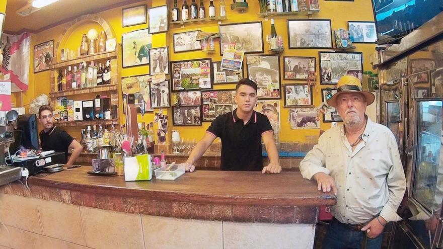 La marisquería El Puerto de Córdoba cumple 100 años: «Yo me crié aquí, conozco el negocio desde siempre»