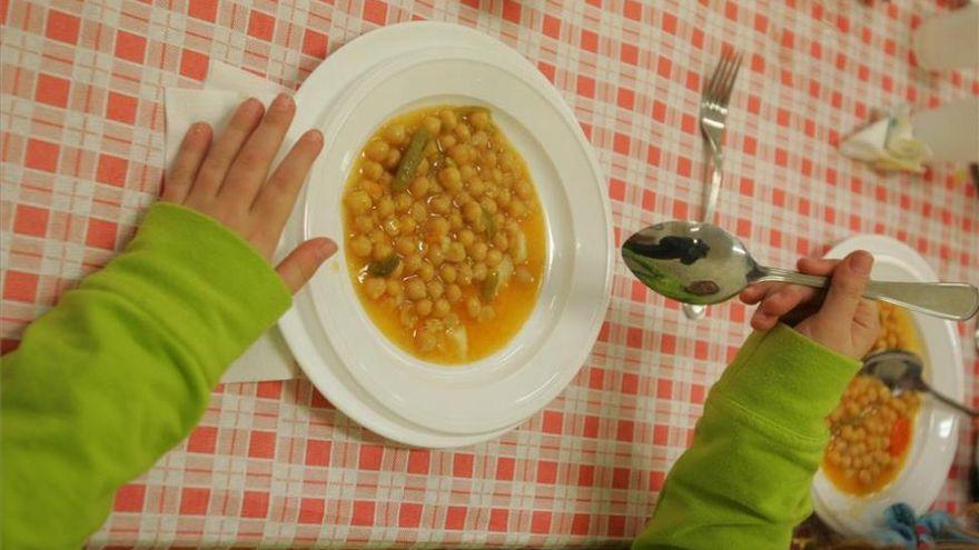 Educación saca a concurso el servicio de comedor escolar de 21 centros de Córdoba