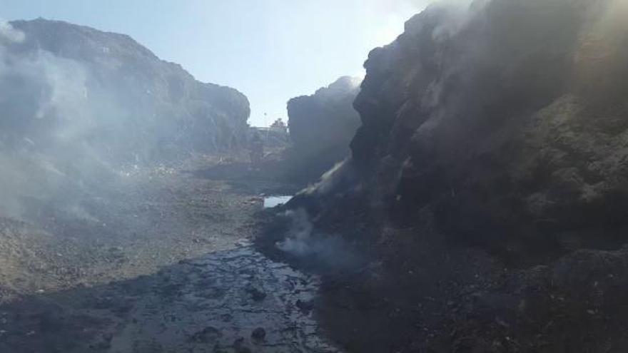 Incendio en una empresa de biomasa en San Antonio de Benagéber