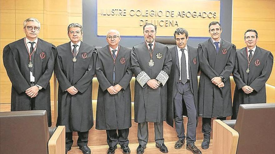 El Colegio de Abogados de Lucena dona 30.000 euros a las residencias de la comarca