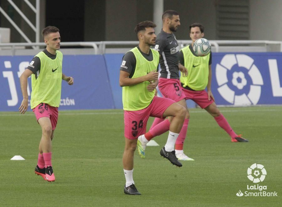 Partido del Tenerife y el Málaga CF de la Liga SmartBank.