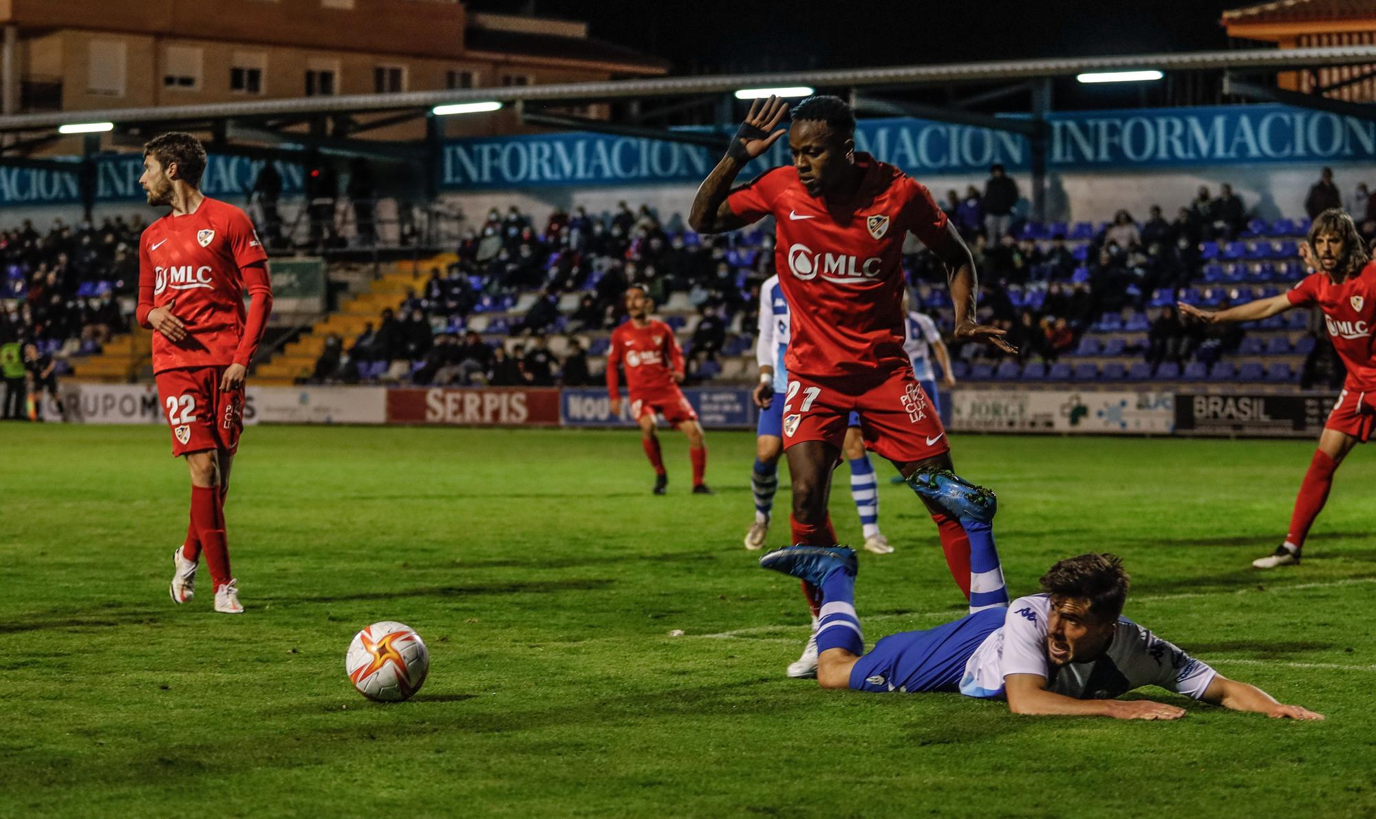 Tercer pinchazo seguido del Alcoyano (0-2)