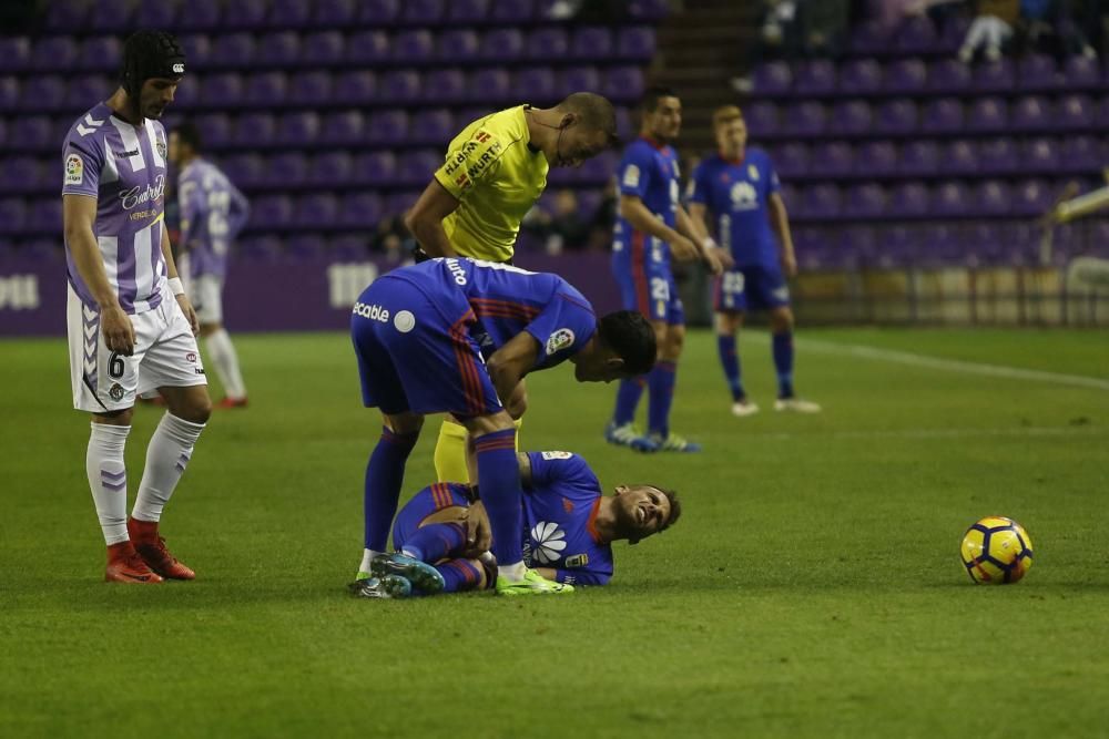 El partido entre el Valladolid y el Real Oviedo, en imágenes