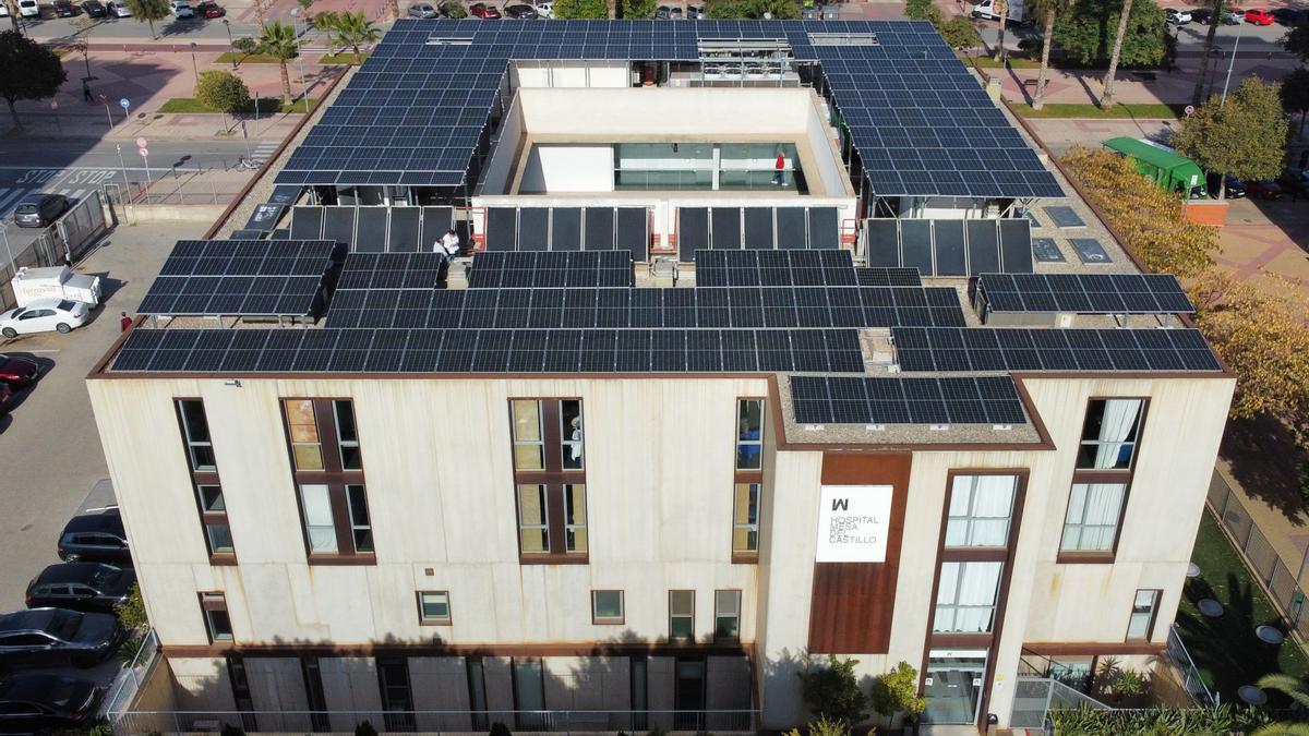 El Hospital Mesa del Castillo pone en marcha su planta de energía solar -  La Opinión de Murcia
