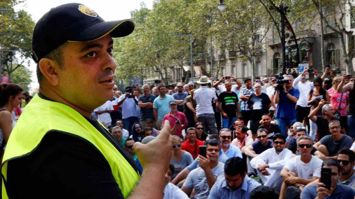 Taxistas de Barcelona en asamblea.