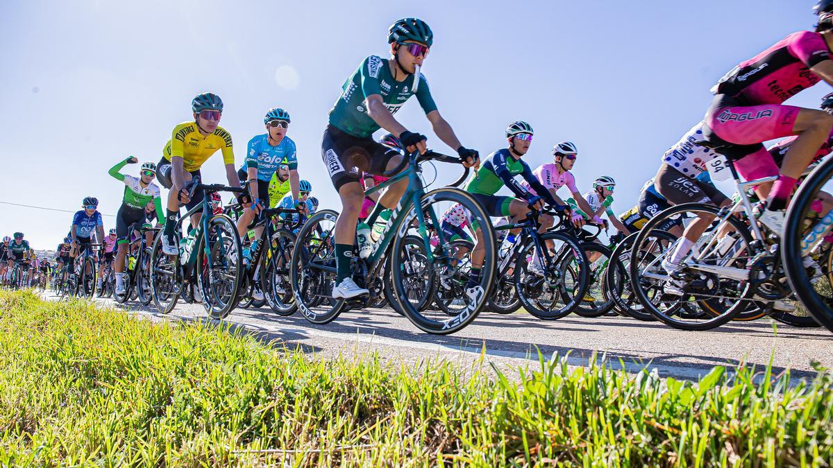 Participantes en la pasada edición de la Vuelta Ciclista a Extremadura Masculina.