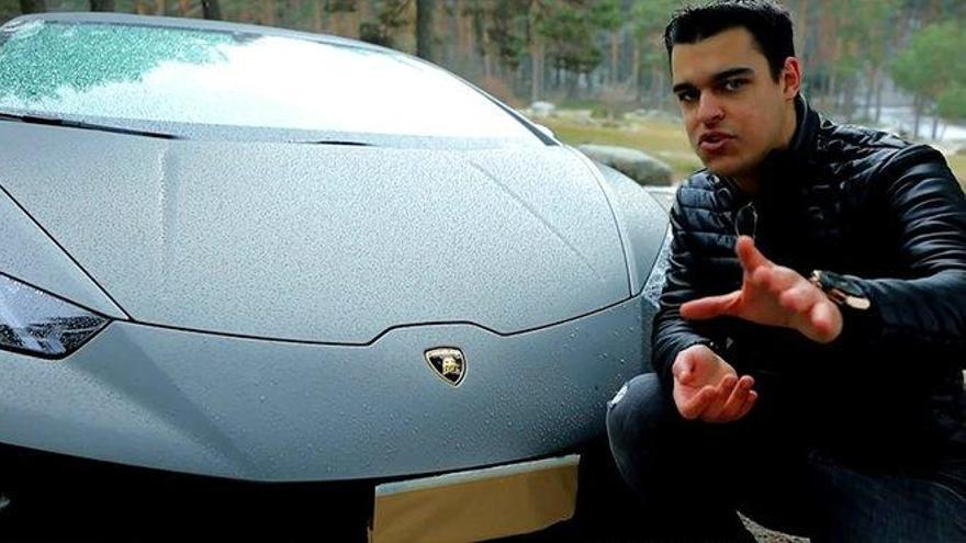 Detenido el &#039;youtuber&#039; Alphasniper por conducir a 228 km/h su Lamborghini en Madrid