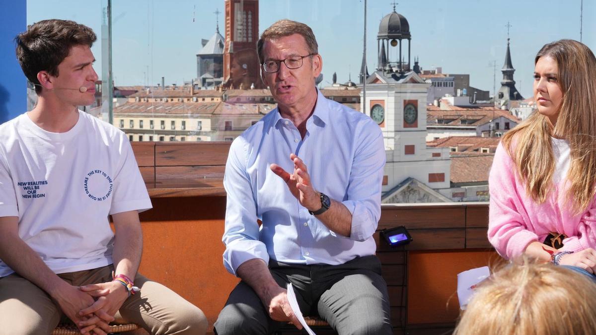 Feijóo propone un cheque de emancipación de 1.000 euros para comprar o alquilar vivienda