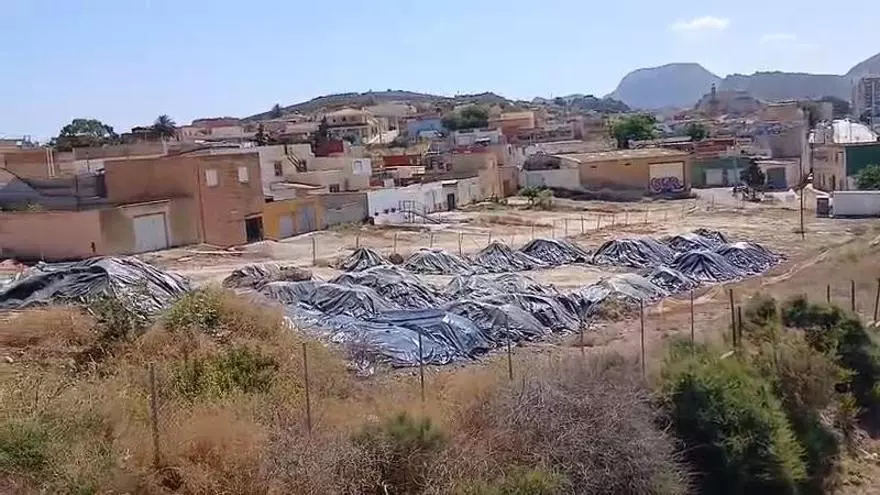 Estado de las obras en la parcela municipal de Los Mateos tras la visita de la inspección de trabajo