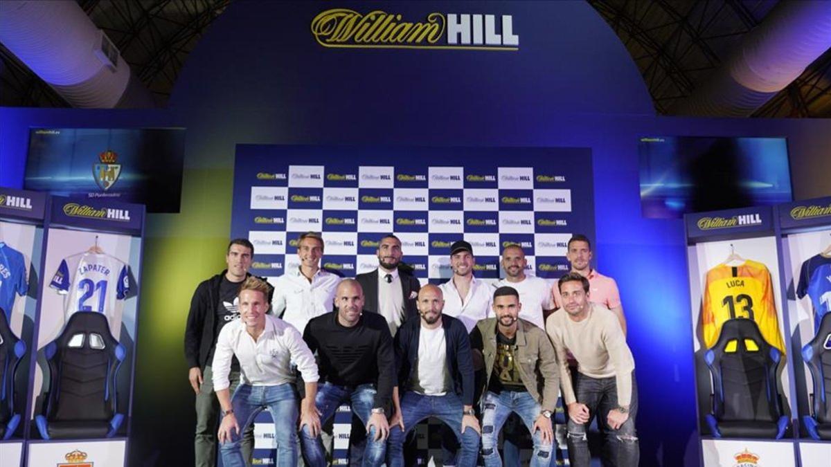 Los clubs de LaLiga SmartBank celebran su alianza con William Hill