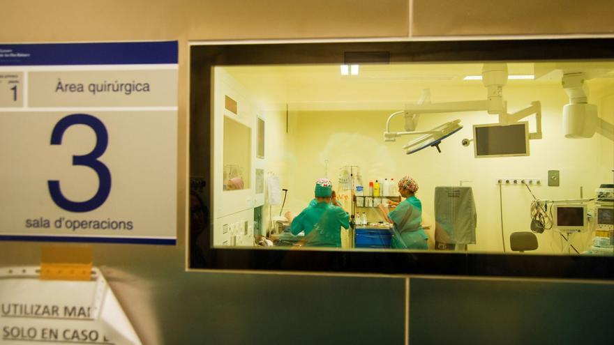 Más de 9.000 pacientes de Ibiza y Formentera superan la demora máxima para operaciones y especialistas