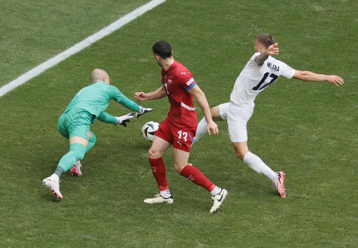 Eurocopa 2024 | Fase de grupos: Eslovenia - Serbia, en imágenes. Eurocopa 2024 | Fase de grupos: Eslovenia - Serbia, en imágenes.