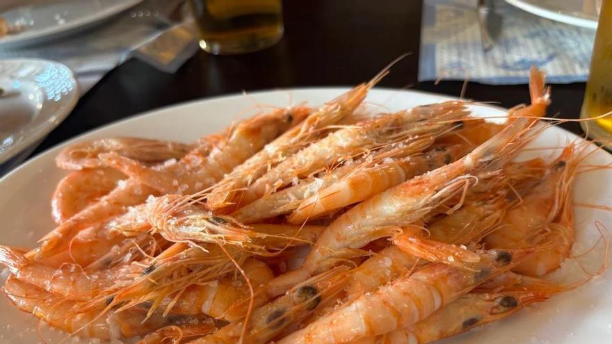 El rincón a menos de una hora de Sevilla que conquista con sus carnes y mariscos a un precio imbatible: "Excelentes productos de la zona"