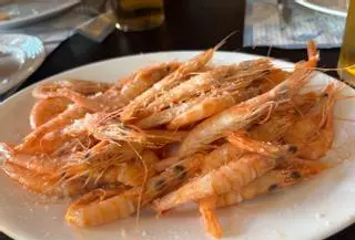 El rincón a menos de una hora de Sevilla que conquista con sus carnes y mariscos a un precio imbatible: "Excelentes productos de la zona"