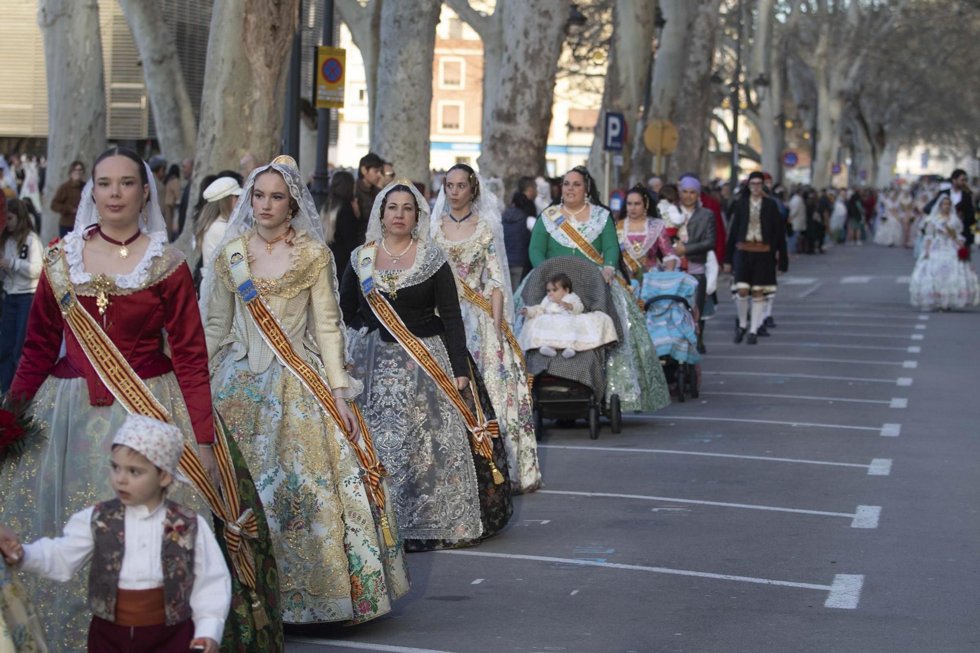 Búscate en la multitudinaria Ofrenda del sábado 22 de marzo en Xàtiva