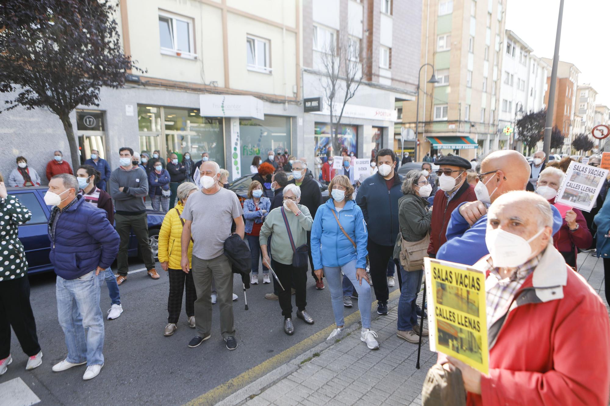 Clamor en el centro de salud de Perchera por la atenci�n m�dica presencial (19).jpg