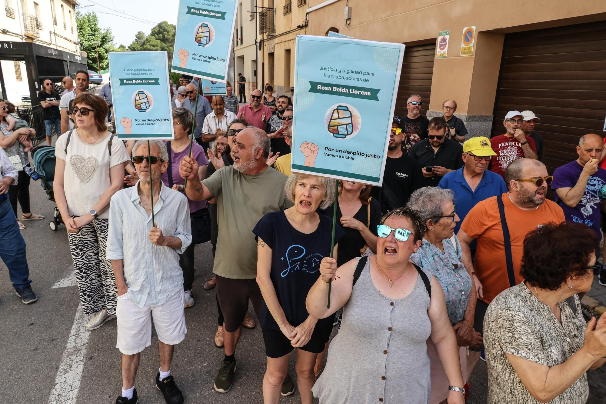 Manifestación de los trabajadores de Belda Llorens en Banyeres