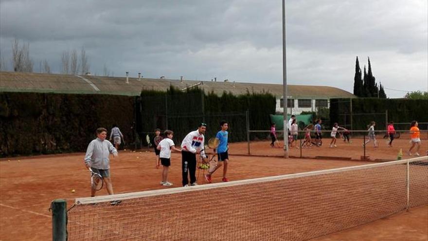 Tenis y pádel en las escuelas de invierno de Tenis Drive-Academy