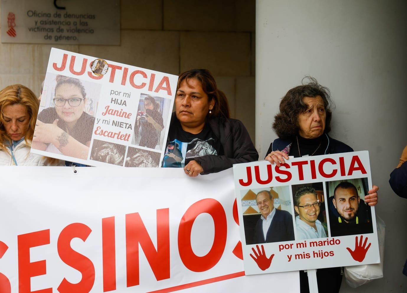 La llegada de la exconsellera Pradas y Argüeso para declarar como imputados por la gestión de la dana