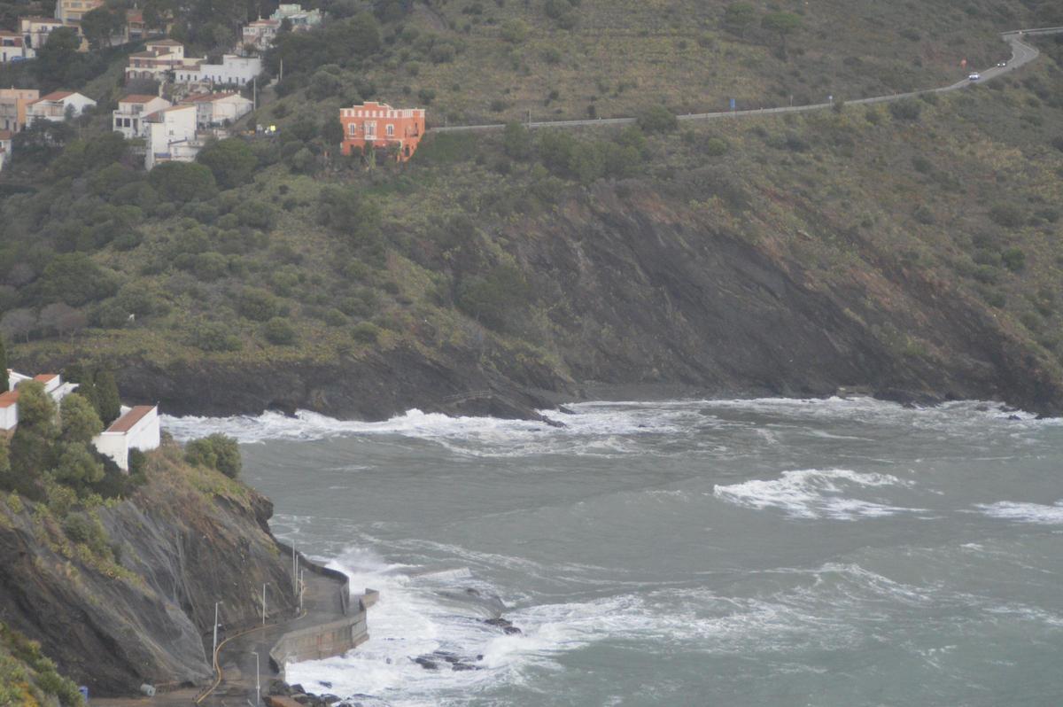 La llevantada de Portbou al Port de la Selva en trenta imatges