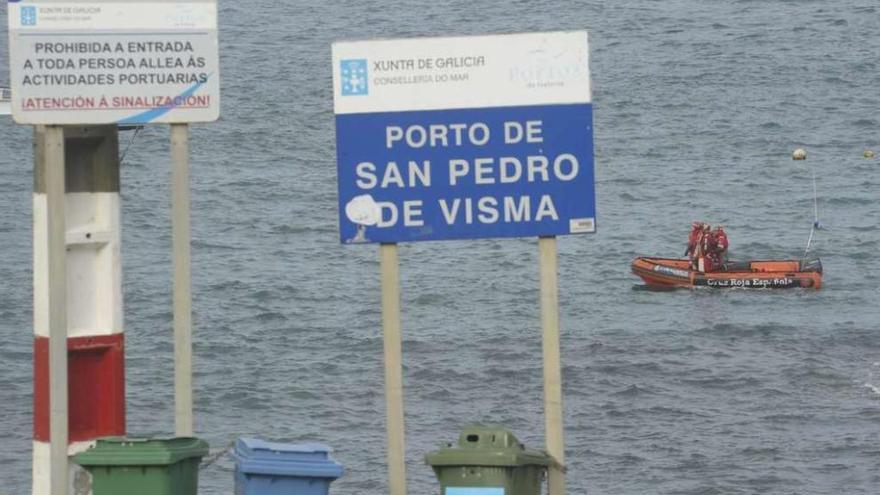 El oleaje impide la búsqueda del pescador desaparecido en A Coruña