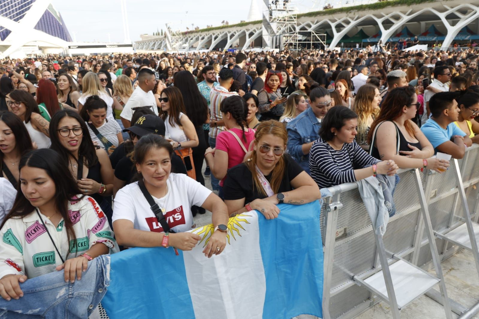 Así se vive el reggaetón en la Ciutat de les Arts