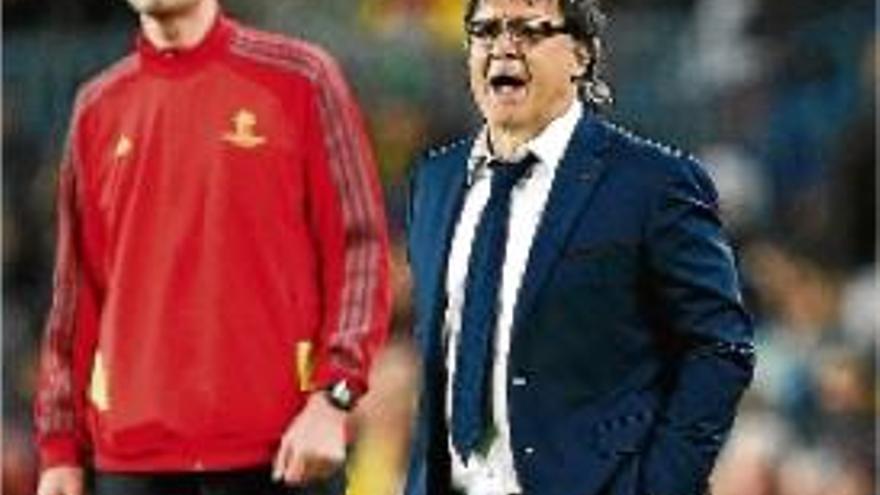 Tata Martino admet que  en partits crucials era el vestidor qui feia els equips