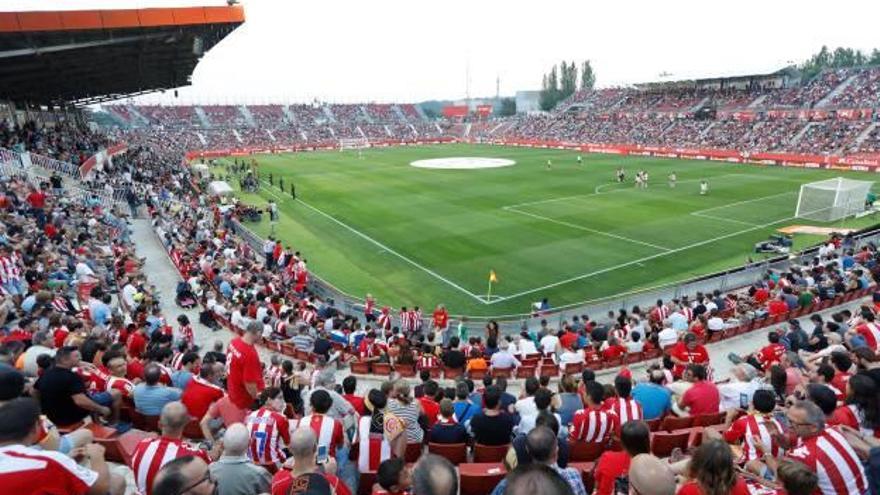 Una perspectiva de Montilivi pràcticament ple abans del Girona-Atlètic de Madrid, el del debut del club a l&#039;elit, l&#039;agost passat.