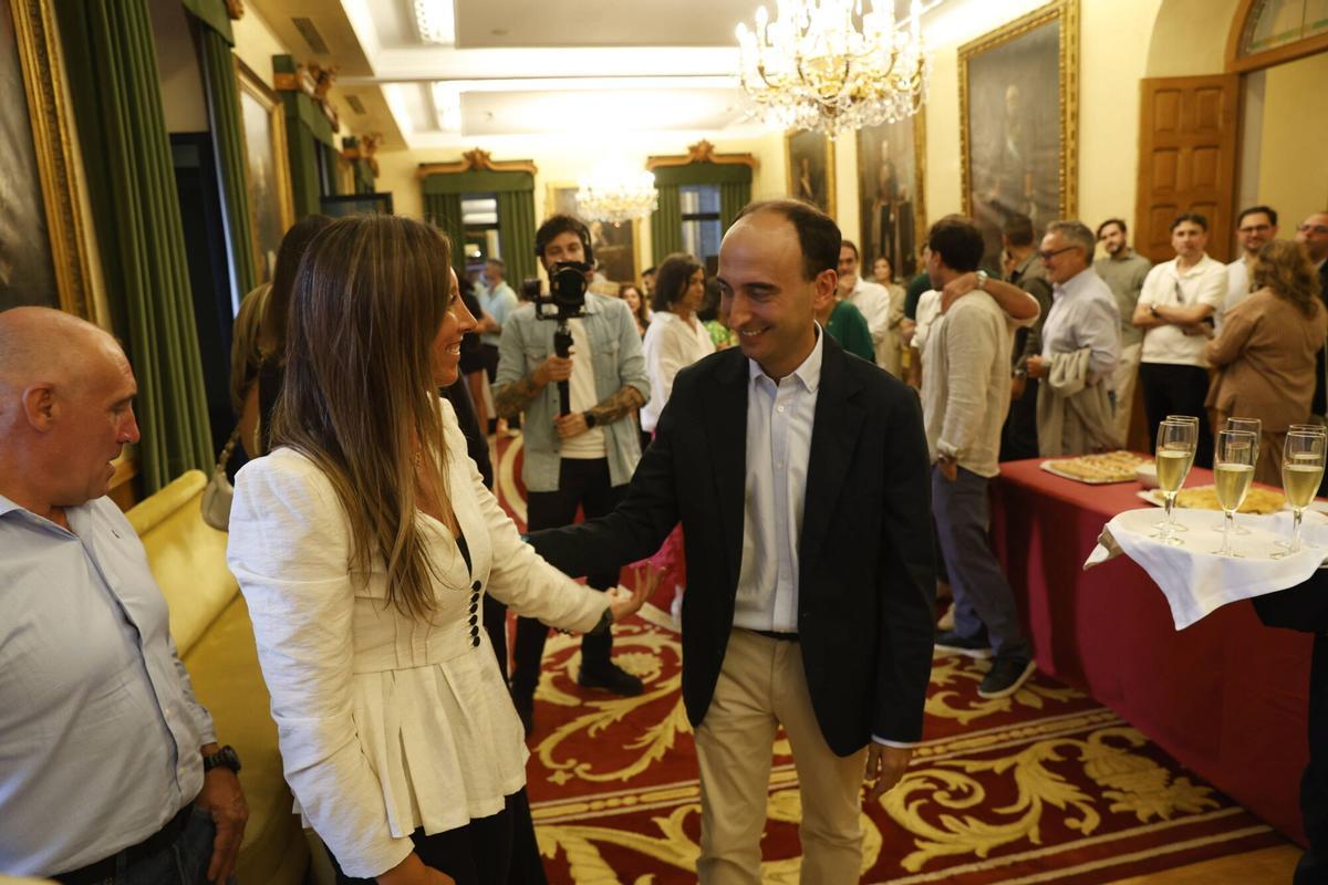 El pregón de Antón Meana para abrir la Semana Grande de Gijón, en imágenes El pregón de Antón Meana para abrir la Semana Grande de Gijón, en imágenes