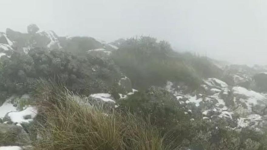 Nieve en el Puig Tomir