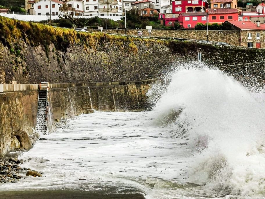 Galicia, bajo la lluvia: las imágenes tras el paso de Celine