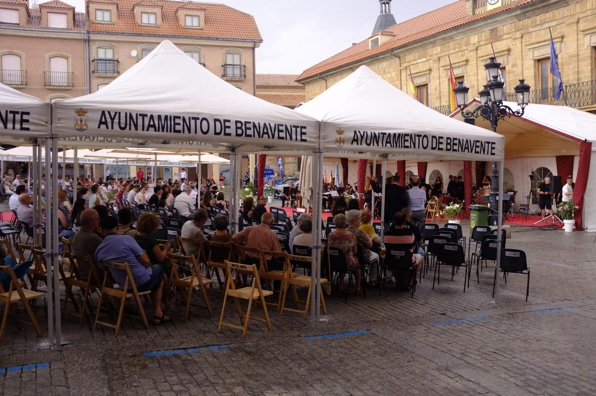 Uno de los momentos de la suspensión tras un aguacero.
