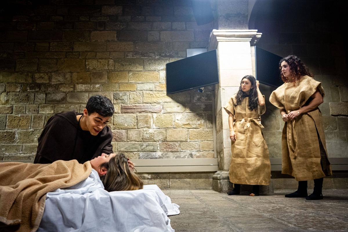 MANRESA . FIRA SANT ANDREU . VISITA TEATRALITZADA AL HOSPITAL DE SANT ANDREU