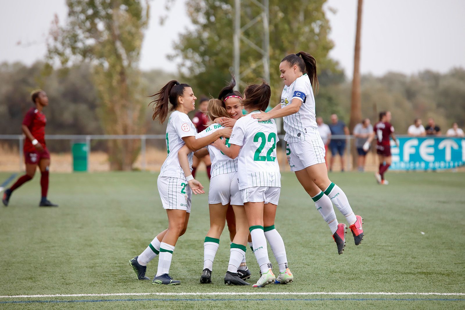 Las imágenes del Córdoba Femenino - Dux Logroño de la Copa de la Reina