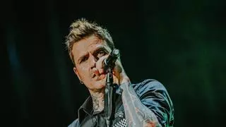 Muere el padre de Dani Martín: el cantante se despide de él con un emotivo mensaje tras cancelar sus conciertos en Barcelona