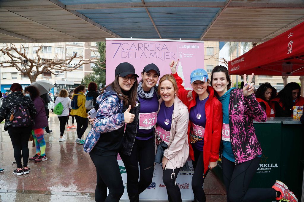 Carrera de la Mujer Murcia 2022: las participantes posan en el photocall