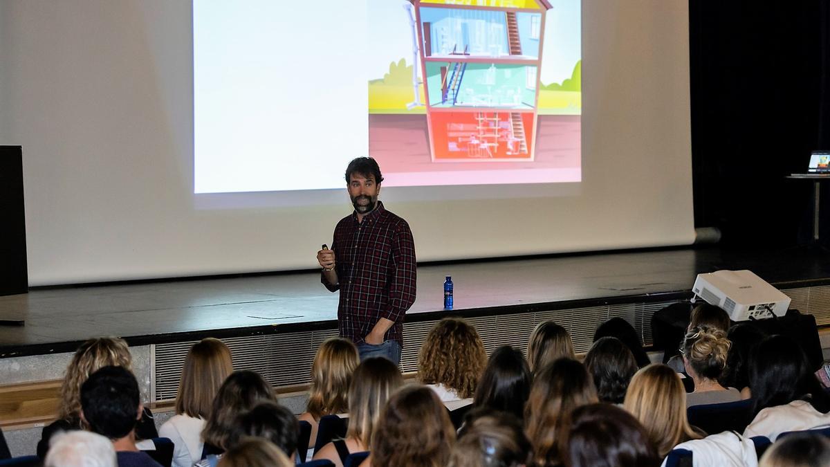 Intur Restauración Colectiva ha querido reflexionar sobre el ámbito de la educación y el bienestar de los más pequeños y pequeñas