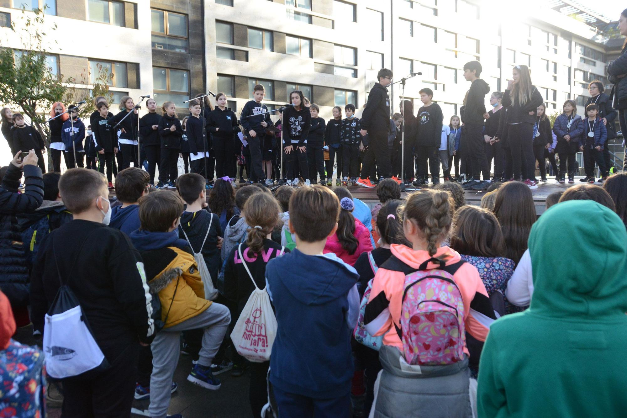 La celebración del Día Internacional contra las Violencias Machistas en Cangas