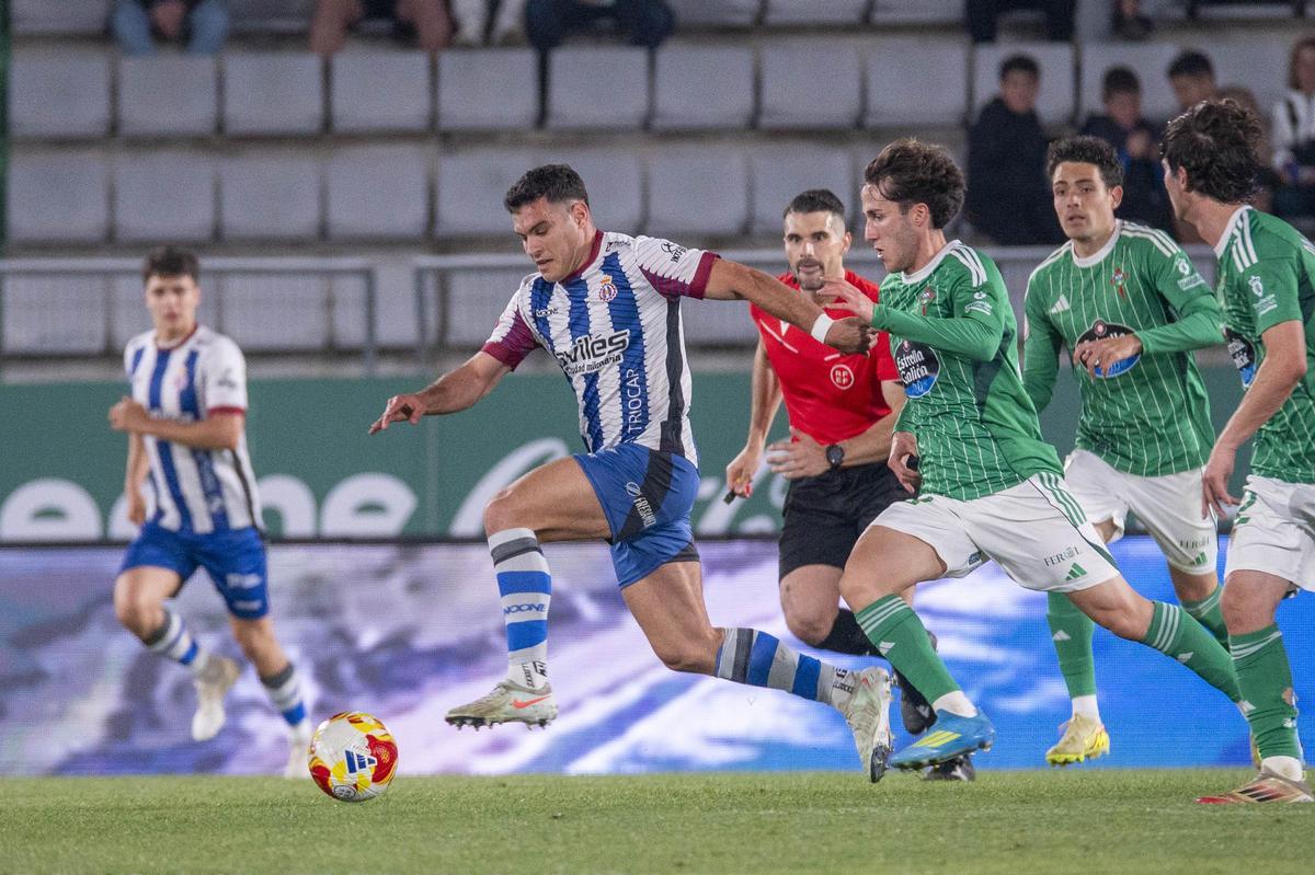 Las imágenes del empate del Avilés en Ferrol