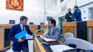 La oposición da la espalda a Mazón en el último presupuesto del mandato en la Diputación