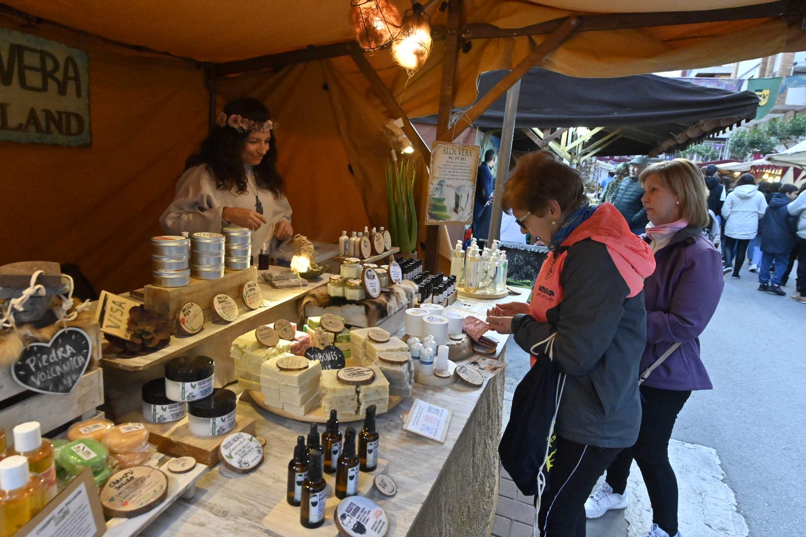 Acércate en imágenes al mercado medieval de Vila-real