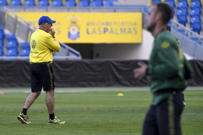 DEPORTES 05-03-19  LAS PALMAS DE GRAN CANARIA.  Primer entrenamiento de Pepe Mel. FOTOS: JUAN CASTRO