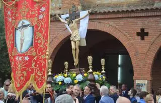 Santa Cristina se emociona ante el Cristo