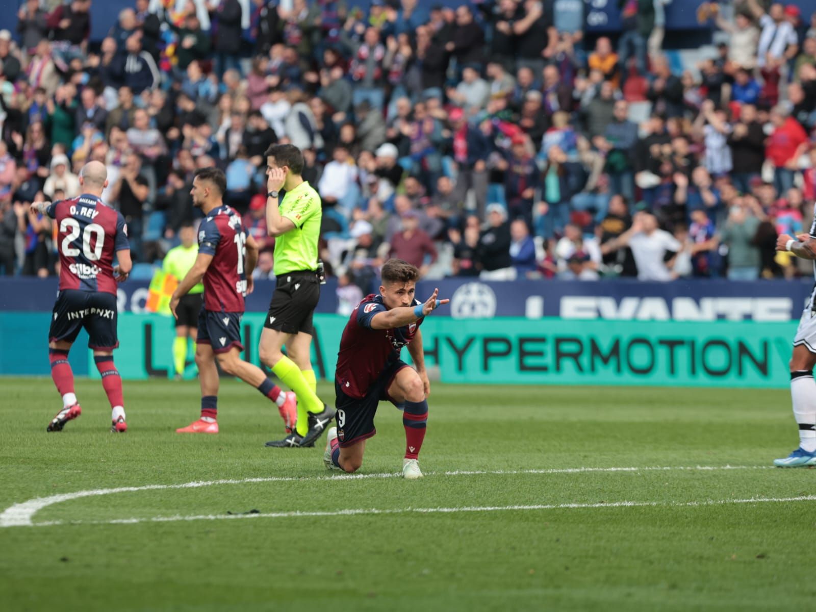 El Levante UD - Castellón, en imágenes