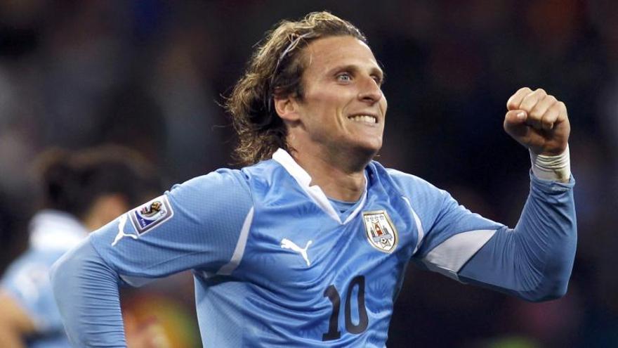 Forlán anuncia su retirada del fútbol a los 40 años