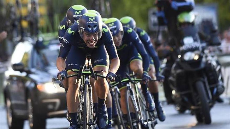 Valverde y Nairo dan primero en la Vuelta a España